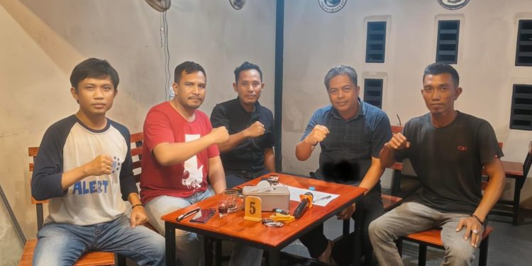 Sejumlah Aktivis dan Jurnalis, Tunjuk Muslimin Basri Sebagai Ketua DPC LBH Suara Panrita Keadilan Kab.Takalar