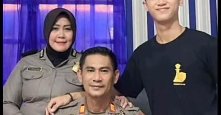 Putra Kabag Ops dan Kapolsek Gantarang Lulus Akmil, Kapolres Bulukumba Sampaikan Ucapan Selamat