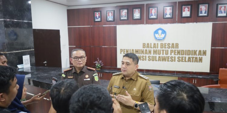 Kejari Makassar: Stop Bebani Orang Tua, Program Seragam Pemkot Sudah Cukup Bagus