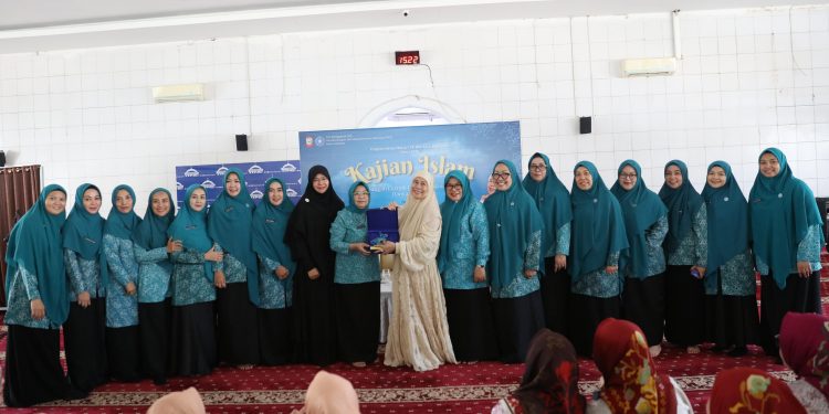 TP PKK Kota Makassar Gelar Kajian Islam, Hadirkan Ustadzah Dewi Yull