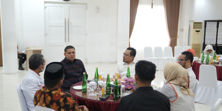 Wali Kota Makassar Jamu Pengurus PKS Sulsel dan Makassar