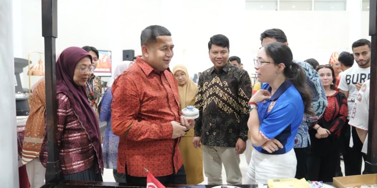 Cultural Night di Rujab Wali Kota Makassar Warnai Pertemuan Delegasi 13 Negara