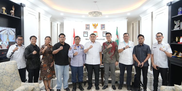Wali Kota Makassar Dukung Pemberdayaan Warga di Era Taksi Listrik