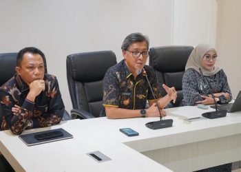 Kadis Ketahanan Pangan Makassar Pimpin Rapat Penjualan Beras SPHP