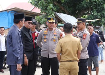 Aksi Protes Nelayan Situbaru Bulukumba, Kapolres Bulukumba Terjun Lansung Tenangkan Situasi