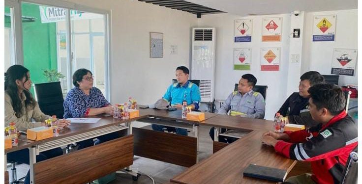 Kelola Limbah Dengan Baik, PT. Mitra Hijau Asia di Sambangi KLKH