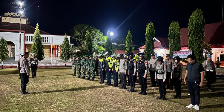 Jaga Kedamaian di Butta Panrita Lopi Bulukumba, TNI-Polri Kompak Patroli Bersama