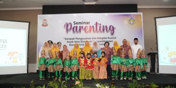 Buka Seminar Parenting, Bunda PAUD Makassar Dorong Orang Tua Terapkan Disiplin Positif Sejak Usia Dini