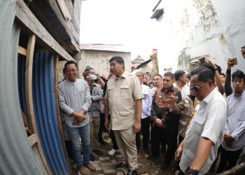 Wali Kota-Wawali, Mendagri dan Menteri PKP Tinjau Pemukiman Kumuh di Pampang