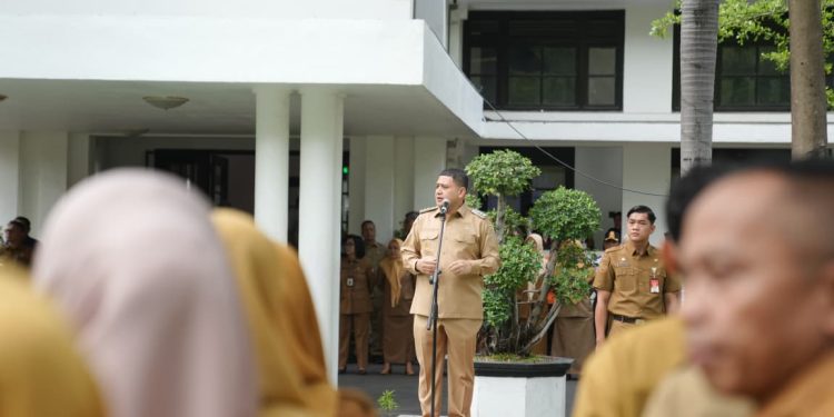 Wali Kota Makassar Tegaskan Etika Aparatur: Rendah Hati, Bukan Pamer Gaya