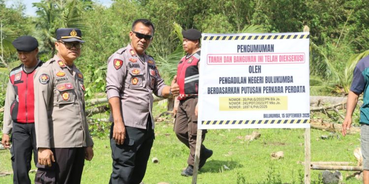 Polres Bulukumba Amankan Eksekusi Lahan Kebun di Kajang