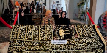 Aliyah Mustika Ilham Sampaikan Belasungkawa di Rumah Duka Ibunda Wagub Sulsel