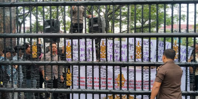 PERMAK Desak Kejati Sumut Tangkap Faisal Hasrimi Terkait Kasus Korupsi Smartboard Rp100 Miliar