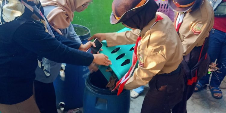 World Cleanup Day 2025, Aksi Bersih-Bersih SMPN 4 Makassar