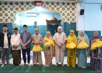 Lebih Dekat dengan Warga, Munafri Sholat Subuh, Ngopi Pagi dan Kerja Bakti Keliling Kelurahan tiap Jumat