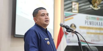 Buka Bimtek Lurah, Wali Kota Makassar Tekankan Pentingnya Integritas dan Kepemimpinan