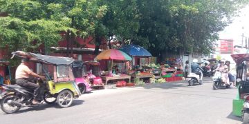 Miris, SDN Beroanging dan Pos Lantas Teralih Fungsi Menjadi Pasar