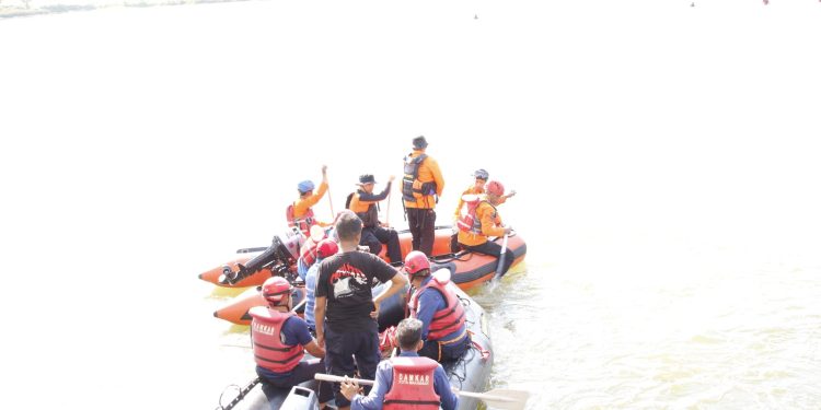 Kisah Heroik Penyelamatan Kakek Yang Terbawa Arus Usai Selamatkan Cucunya