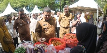Tinjau Pasar Murah di Tamalate, Munafri Pastikan Akses Pangan Murah Jangkau Warga