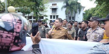 Munafri Beri Solusi untuk Pedagang Losari, Tanpa Pungutan Biaya