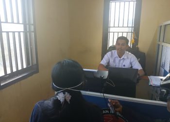 Gerak Gerik Mencurigakan dan Kantongi Satu Saset, IRT Ini Diamankan Polisi