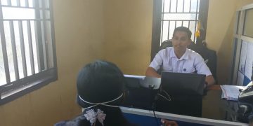 Gerak Gerik Mencurigakan dan Kantongi Satu Saset, IRT Ini Diamankan Polisi