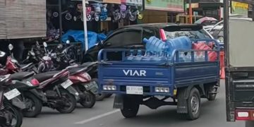 Tak Miliki Lahan Parkir Luas, Kondisi Warkop Jalan Bandang Membahayakan Pengendaran Melintas