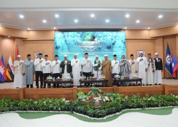 Hadiri Maulid, Munafri Harapkan Doa dan Bimbingan Ulama untuk Makassar