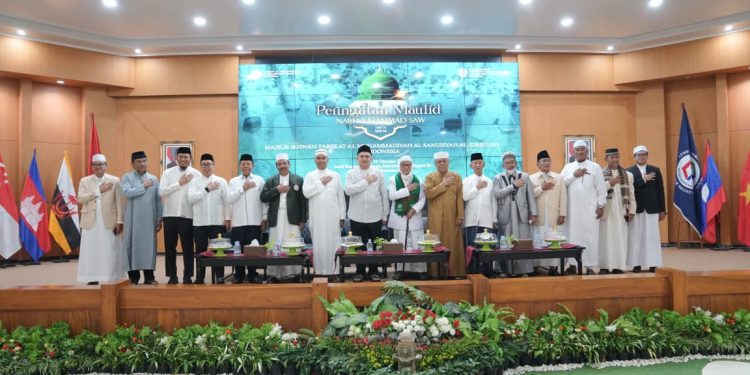 Hadiri Maulid, Munafri Harapkan Doa dan Bimbingan Ulama untuk Makassar