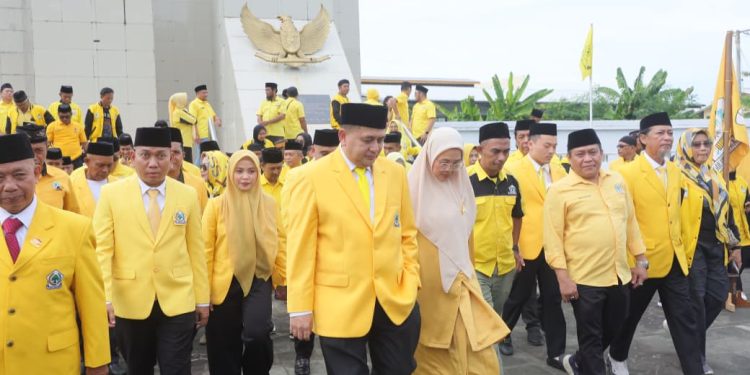 Munafri Pimpin Ziarah dan Tabur Bunga Peringati HUT Golkar ke-61 di TMP Panaikang
