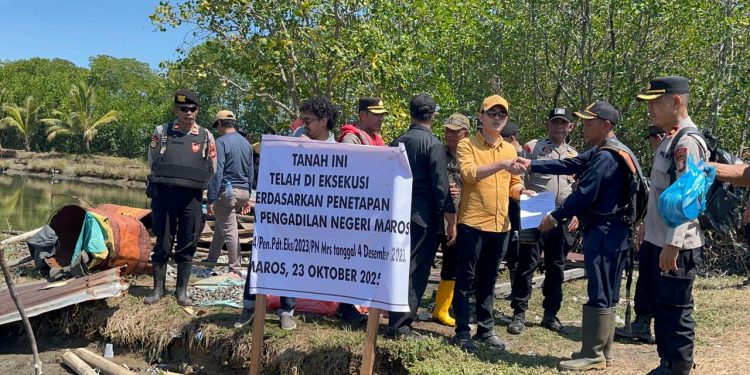 Pastikan Proses Hukum Berjalan Tertib, Polres Maros Kawal Eksekusi Lahan Empang