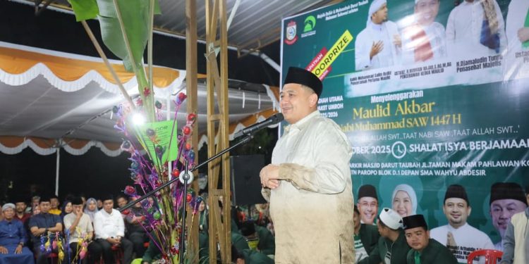 Munafri Hadiri Maulid Akbar di Majelis Darut Taubah, Ajak Jamaah Perkuat Ukhuwah dan Toleransi