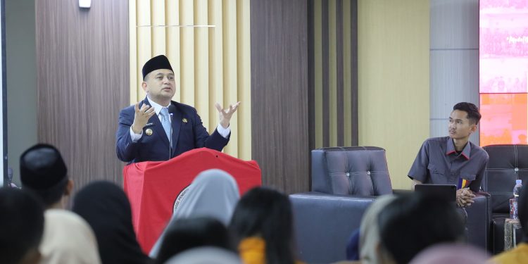 Munafri Ajak Generasi Muda Rawat Bahasa di Tengah Arus Globalisasi!