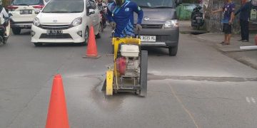 PDAM Makassar Lakukan Flushing Massal di Mallengkeri, Kualitas Air Kembali Normal Pasca Perbaikan Pipa!