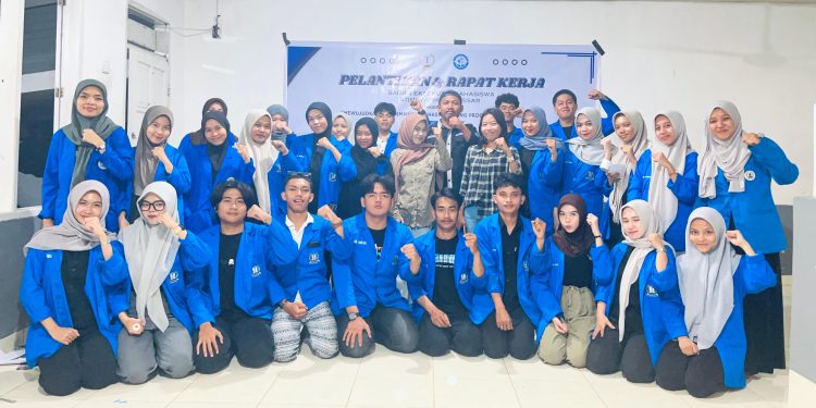 Muh. Harlan Nahkodai BEM STIMI YAPMI Makassar, Pengurus Baru Dilantik dan Langsung Gelar Rapat Kerja