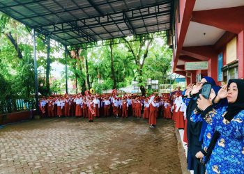 UPT SPF SD Inpres Baraya 1 Gelar Upacara Peringatan Hari Pahlawan Nasional