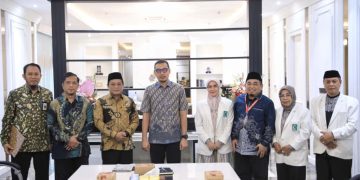 Sekda Zulkifly Sampaikan Dukungan Pemkot Makassar Untuk Makassar Bersholawat