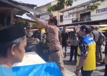Wujudkan Pasar Tertib, Pemerintah Tegas Tindak Lapak yang melanggar di Ruas Jalan Terong