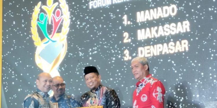 Kota Makassar Ukir Sejarah, Sabet Harmony Award 2025 Kategori FKUB Kinerja Terbaik