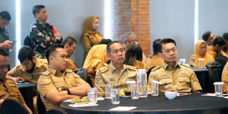 Camat Bontoala Hadiri Rapat Monitoring dan Evaluasi Kebijakan Administrasi Pemerintahan 2025