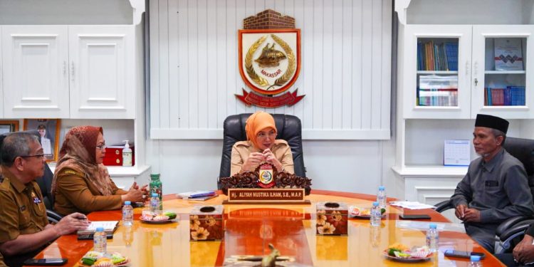 Aliyah Mustika Ilham Apresiasi Yayasan Al-Insyirah, Dorong Kolaborasi Literasi di Makassar