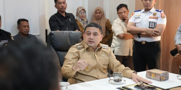 Wali Kota Makassar Pimpin Rakor Fokus Selesaikan Tumpang Tindih Pengelolaan Parkir