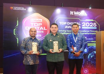 Kepemimpinan Appi Antar Makassar Menjadi Kota Raih Golden Trophy Nasional