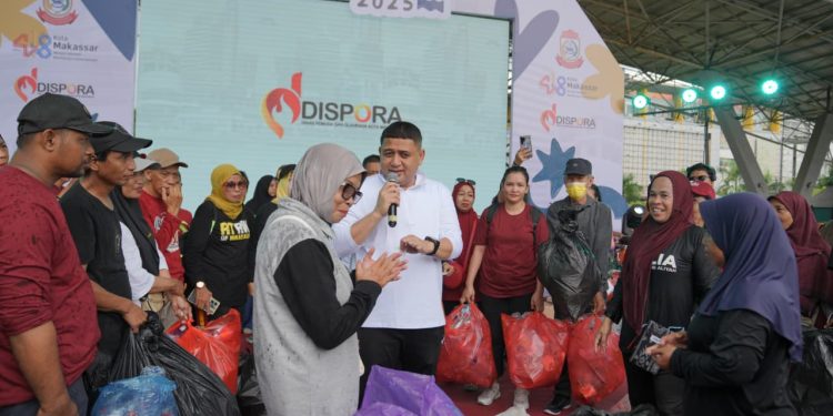 Makassar Funwalk 2025, Wali Kota dan Ketua TP PKK Hadirkan Edukasi Lingkungan