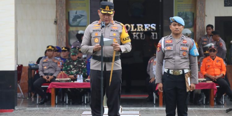 Kapolres Bulukumba Pimpin Apel Gelar Pasukan Operasi Lilin 2025, Siap Amankan Nataru
