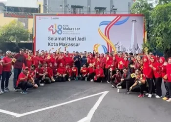 Dinas PU Makassar Meriahkan HUT ke-418 Lewat Kegiatan Jalan Sehat Penuh Kebersamaan
