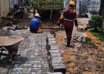Satgas Jalan & Jembatan Cek Kondisi Jalan Berua 5, Pemasangan Paving Blok Segera Dilakukan