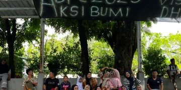 Solidaritas Tanpa Batas! Ortu dan Guru Beri Semangat Penuh untuk Tim Futsal SD Inpres Unggulan Toddopuli di Lomba Athira