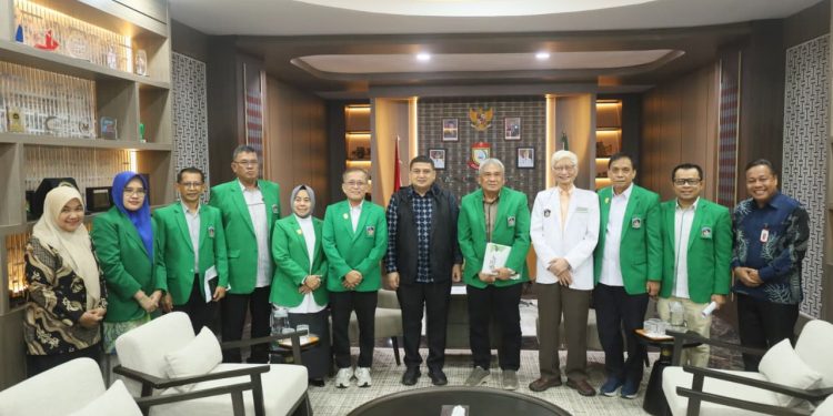 Pemkot Makassar–UMI Perkuat Kolaborasi Kesehatan Berbasis Interprofessional Education