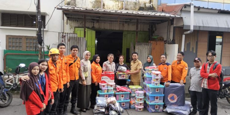 BPBD Makassar Gerak Cepat Salurkan Bantuan Darurat untuk Korban Kebakaran di Jalan Sumba Opu